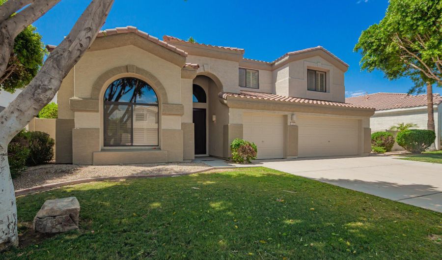 705 W DESERT BROOM Dr, Chandler, AZ 85248 - 5 Beds, 4 Bath