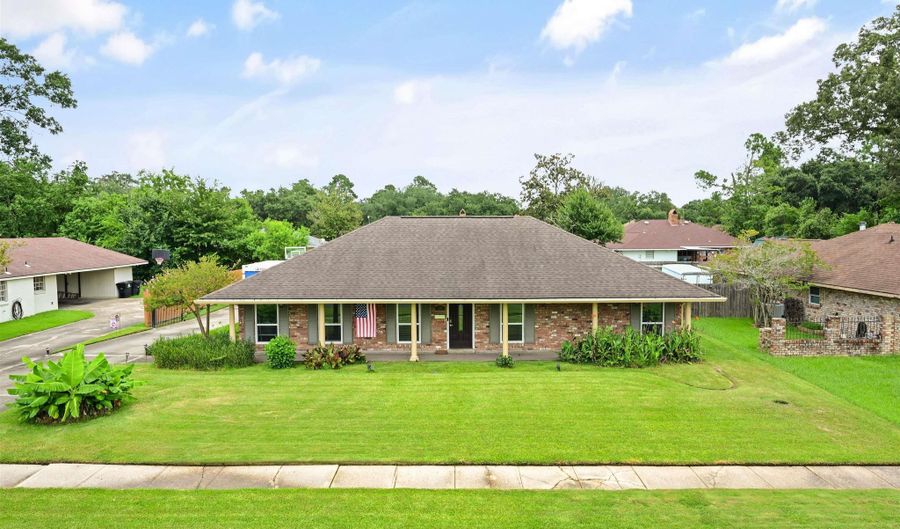 12521 Sherbrook, Baton Rouge, LA 70815 - 3 Beds, 2 Bath