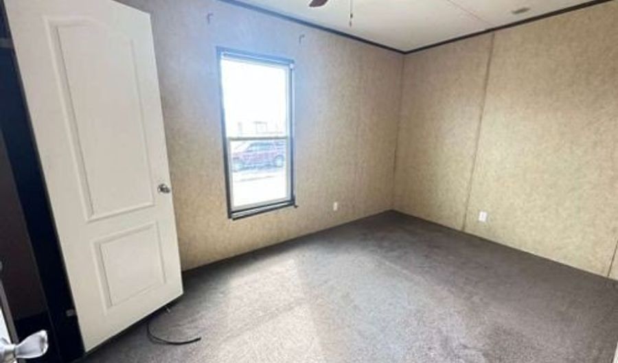 174 INDIAN St, Angleton, TX 77515 - 3 Beds, 2 Bath