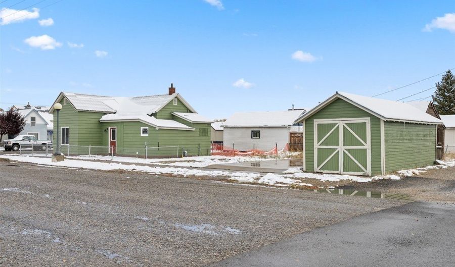 1201 E 5th, Anaconda, MT 59711 - 2 Beds, 1 Bath
