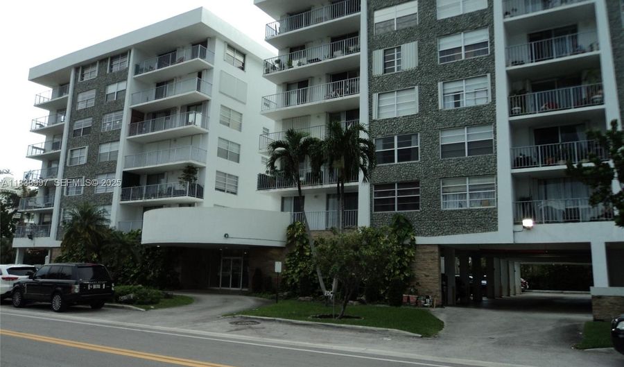 1050 93rd St 6F, Bay Harbor Islands, FL 33154 - 2 Beds, 2 Bath