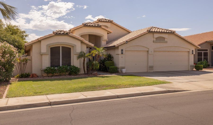 12709 W VIRGINIA Ave, Avondale, AZ 85392 - 5 Beds, 2 Bath