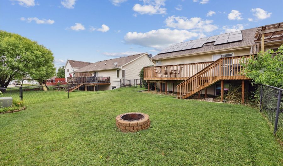 1107 SW Springfield Dr, Ankeny, IA 50023 - 4 Beds, 2 Bath