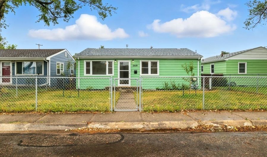 2618 E 10TH St, Cheyenne, WY 82001 - 3 Beds, 2 Bath