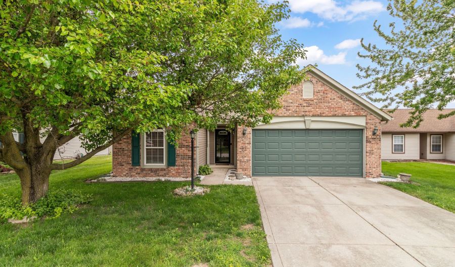 164 Meadow Glen Dr, Avon, IN 46123 - 3 Beds, 2 Bath