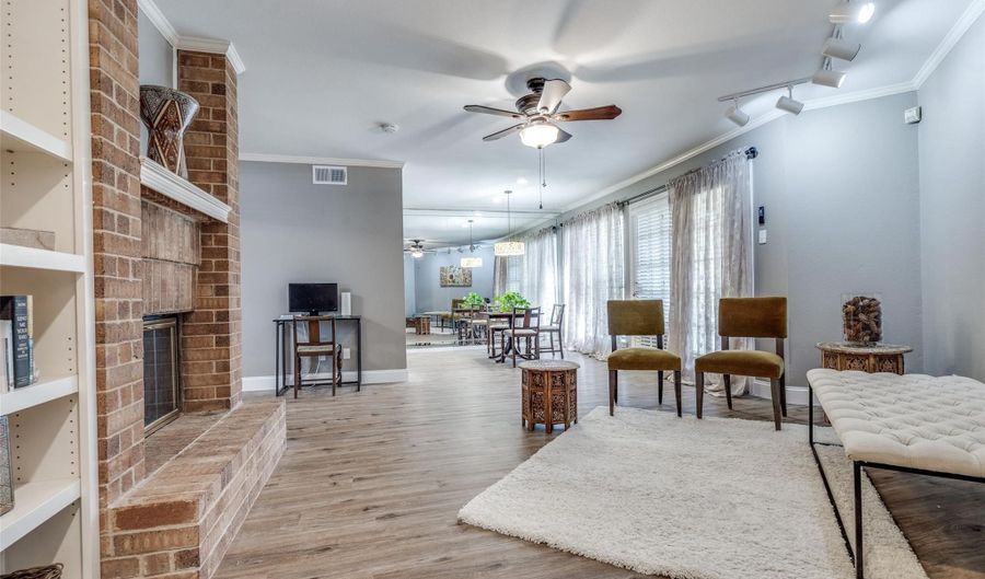 16301 Ledgemont Ln 262, Addison, TX 75001 - 2 Beds, 2 Bath