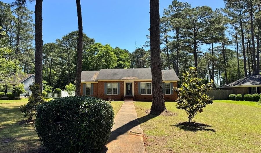 1716 Whisperwood St, Albany, GA 31721 - 3 Beds, 2 Bath