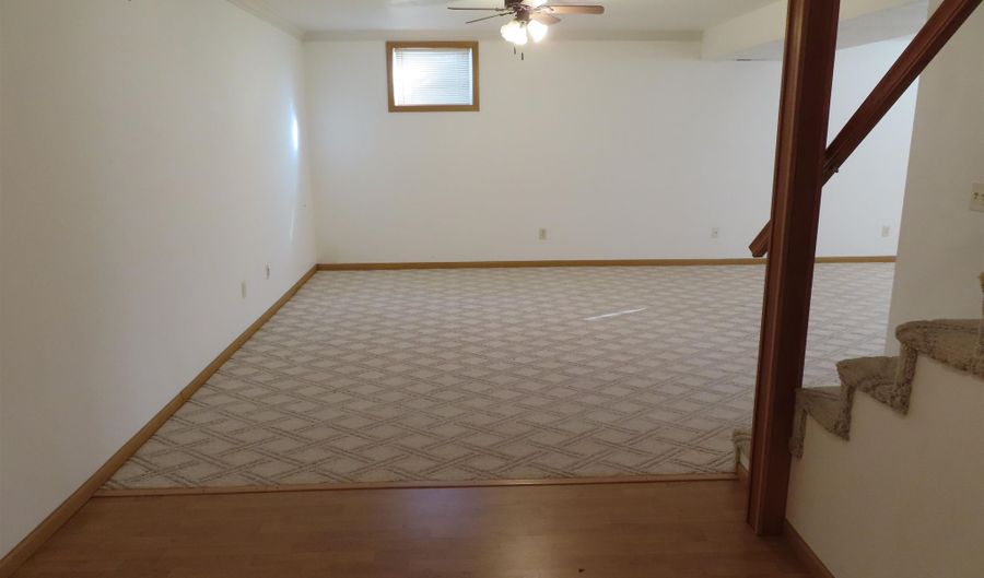 530 S 5th, Akron, IA 51001 - 3 Beds, 2 Bath