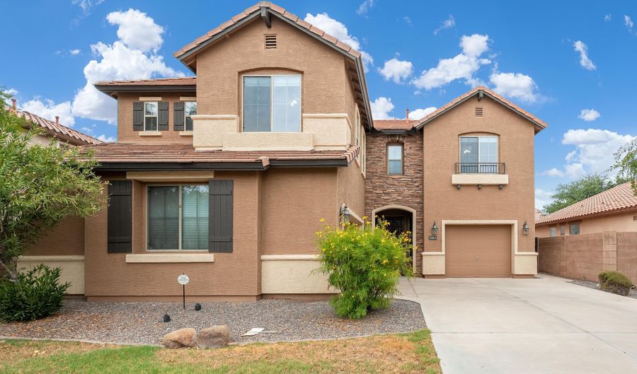 3693 E SPARROW Pl, Chandler, AZ 85286 - 5 Beds, 3 Bath