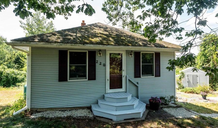 220 Chester Rd, Auburn, NH 03032 - 2 Beds, 2 Bath