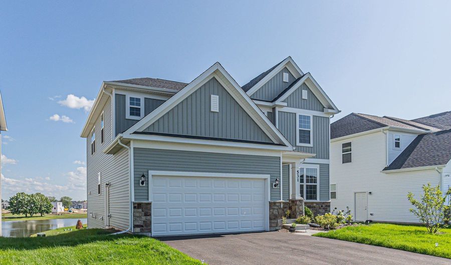 531 Alpine Dr, Algonquin, IL 60102 - 3 Beds, 3 Bath
