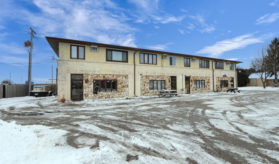 1415 W KAMPS Ave, Appleton, WI 54914 - 0 Beds, 0 Bath