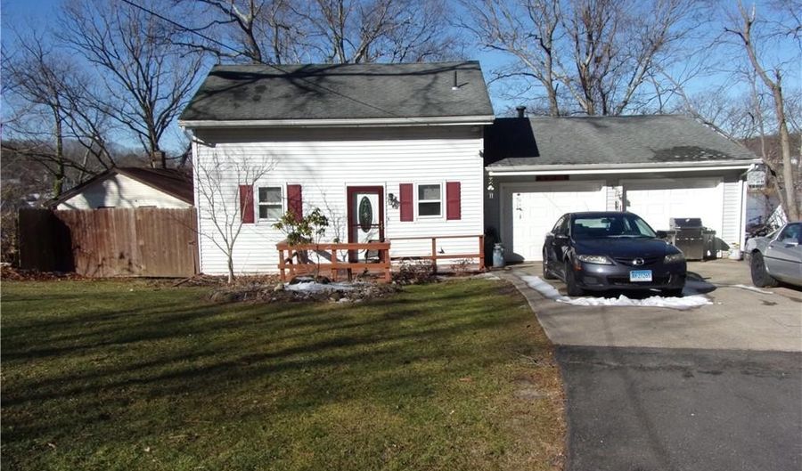 8 Overlook Ter, Plymouth, CT 06786 - 3 Beds, 2 Bath