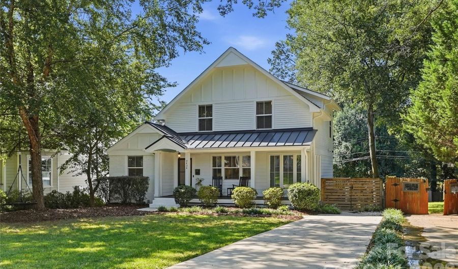 2424 Kingsbury Dr, Charlotte, NC 28205 - 5 Beds, 4 Bath