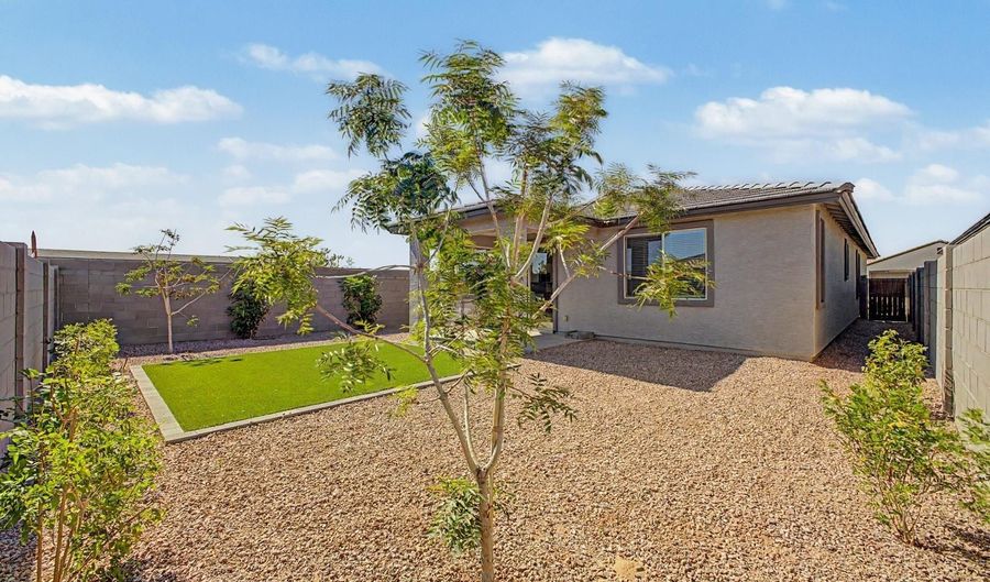 25291 W HIDALGO Ave, Buckeye, AZ 85326 - 4 Beds, 3 Bath