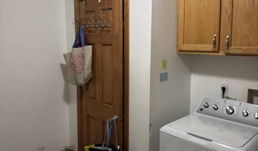 386 390 S Brooke St, Alpena, MI 49707 - 5 Beds, 0 Bath