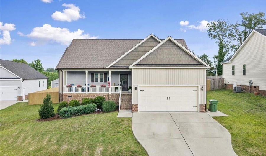 42 Blackburn Ct, Angier, NC 27501 - 3 Beds, 3 Bath