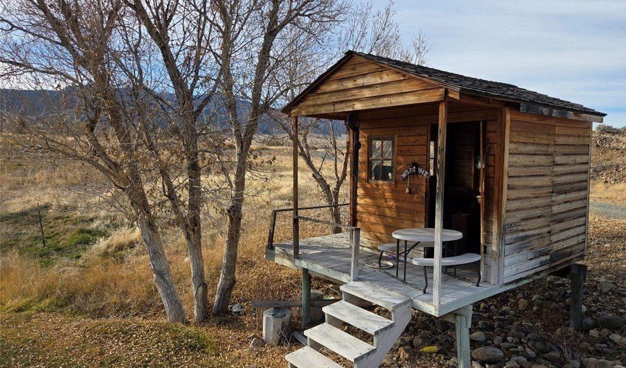 2258 B MT Highway 287, Alder, MT 59710 - 4 Beds, 3 Bath