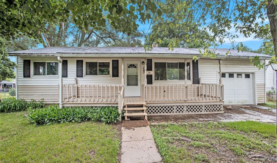 705 Cooper Ct, Albion, MI 49224 - 3 Beds, 1 Bath