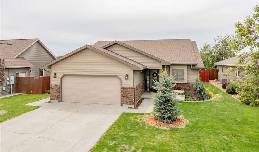 2832 Kent Ave, Cody, WY 82414 - 6 Beds, 3 Bath