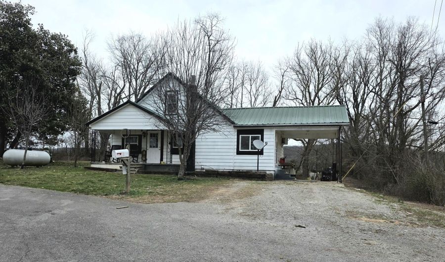 427 Smith Chapel Rd, Albany, KY 42602 - 3 Beds, 2 Bath