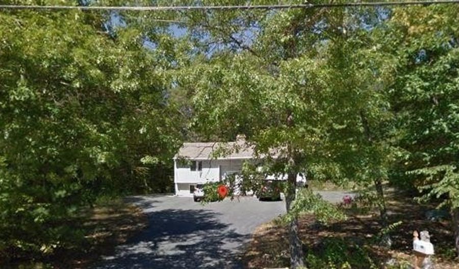 24 Whipple Rd, Smithfield, RI 02917 - 4 Beds, 4 Bath