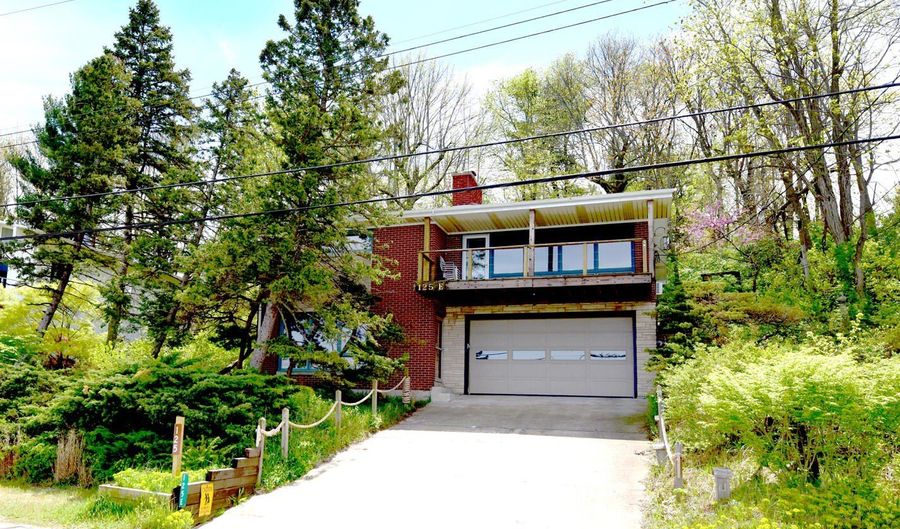 125 E Lakefront Dr, Beverly Shores, IN 46301 - 3 Beds, 3 Bath