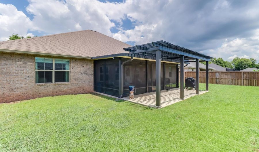 6225 Emerald Lake Dr, Biloxi, MS 39532 - 4 Beds, 3 Bath