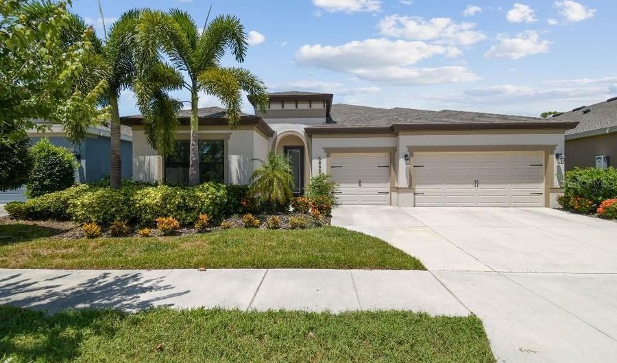 6442 MAIDEN SEA Dr, Apollo Beach, FL 33572 - 5 Beds, 3 Bath