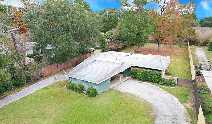 6243 Jefferson Hwy, Baton Rouge, LA 70806 - 2 Beds, 2 Bath