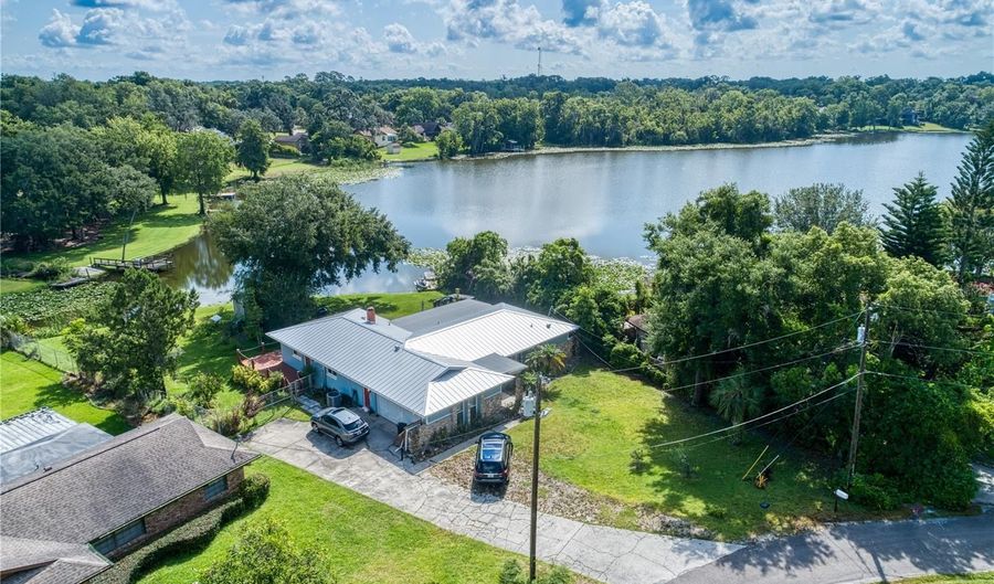 317 PARK Pl, Altamonte Springs, FL 32701 - 3 Beds, 2 Bath