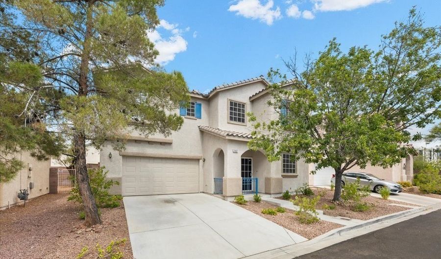 2607 Heathrow, Las Vegas, NV 89135 - 3 Beds, 3 Bath