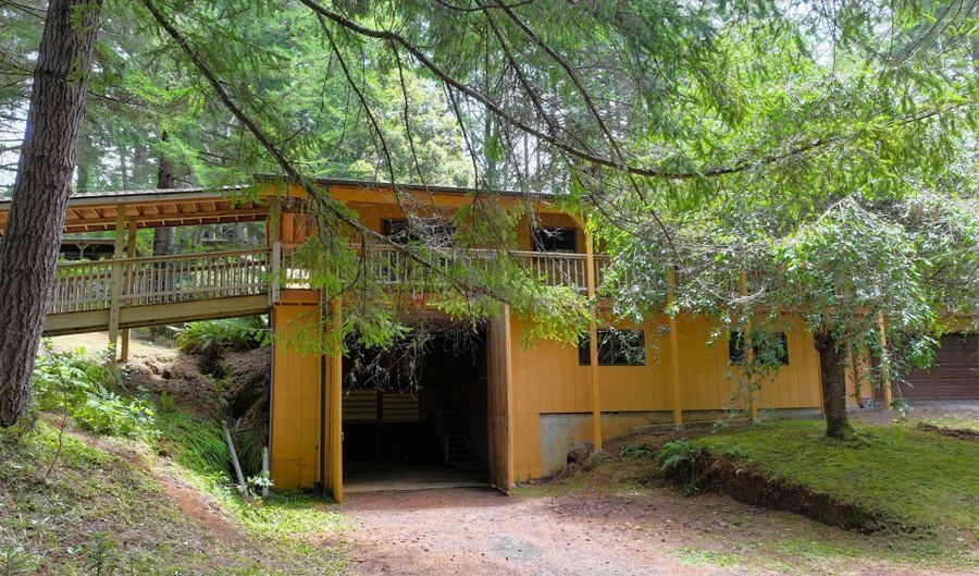 19133 SUNRISE Ln, Brookings, OR 97415 - 5 Beds, 4 Bath
