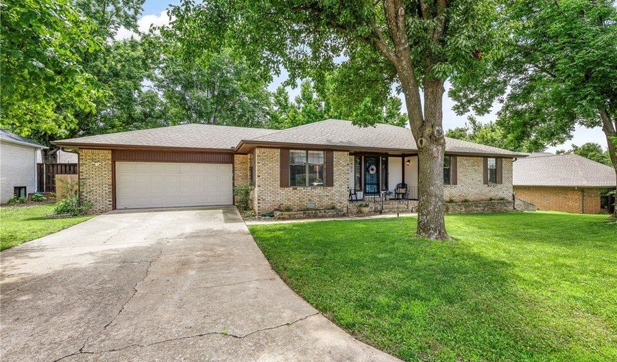 1402 NW K St, Bentonville, AR 72712 - 3 Beds, 2 Bath