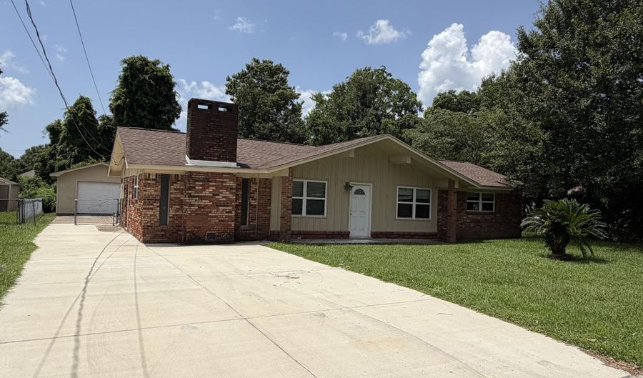 2191 Floyd Dr, Biloxi, MS 39531 - 3 Beds, 1 Bath