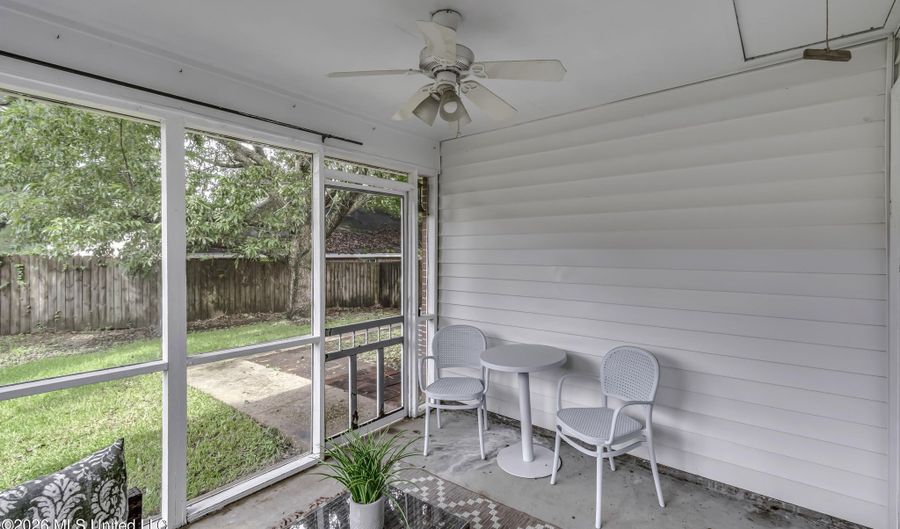 1022 Red Oak Dr, Brandon, MS 39042 - 3 Beds, 2 Bath