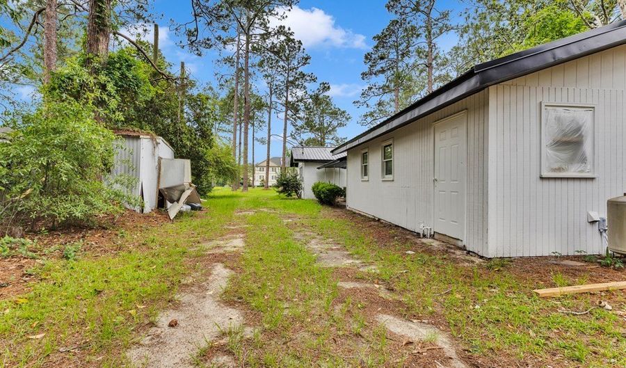 701 E Fourth St, Adel, GA 31620 - 4 Beds, 2 Bath