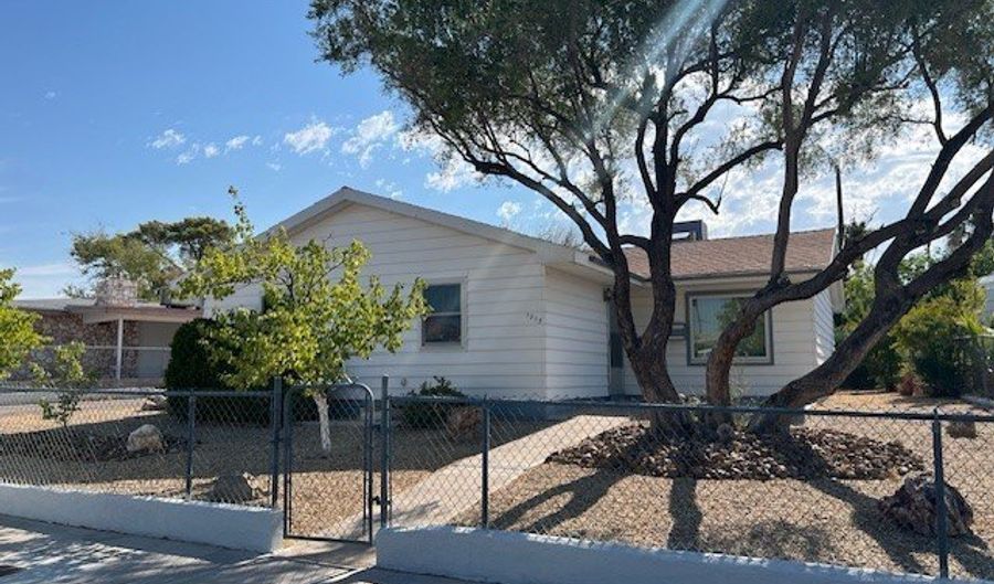 1215 Paiute Dr, Boulder City, NV 89005 - 3 Beds, 2 Bath