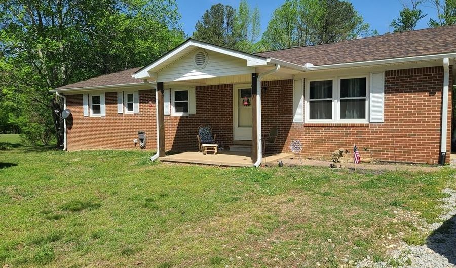 170 Bakers Chapel Church Rd, Big Sandy, TN 38221 - 3 Beds, 2 Bath