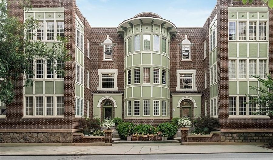 635 Myrtle St NE 2, Atlanta, GA 30308 - 2 Beds, 2 Bath
