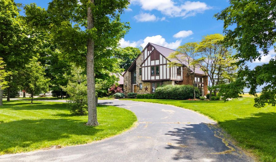 8997 Hollansburg Sampson, Arcanum, OH 45304 - 4 Beds, 6 Bath