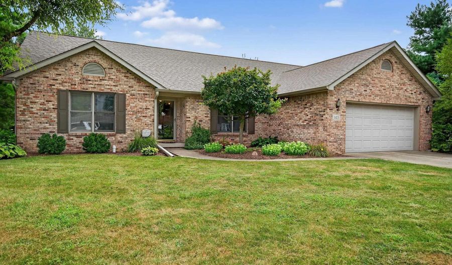 1413 N FAIRVIEW Ave, Alexandria, IN 46001 - 3 Beds, 2 Bath