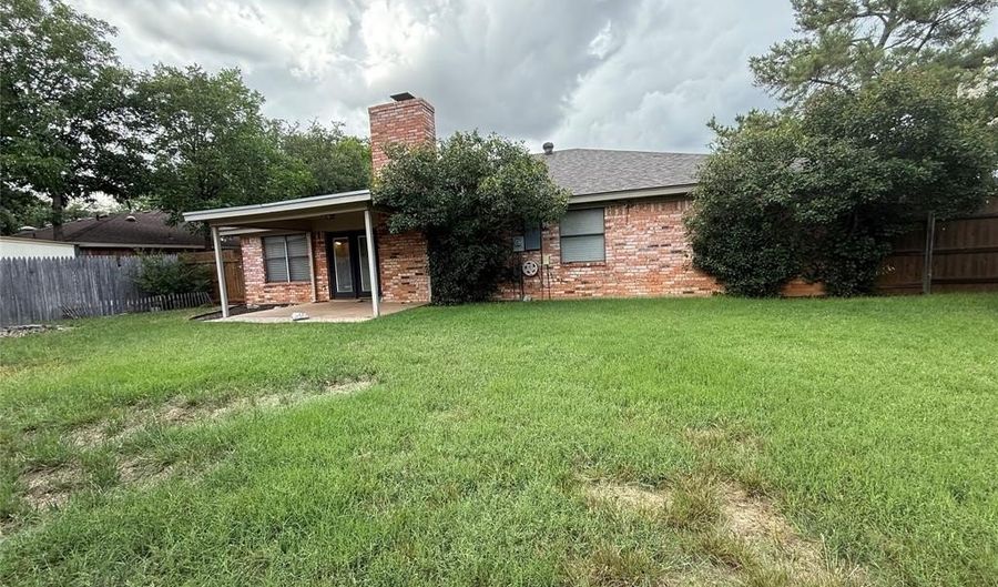 3225 Westchester Dr, Abilene, TX 79606 - 3 Beds, 2 Bath