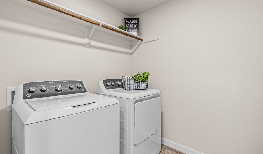 4722 Finch St SE, Albany, OR 97322 - 3 Beds, 3 Bath