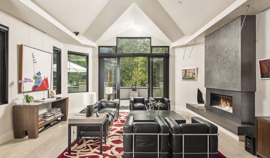 307 N Sixth St, Aspen, CO 81611 - 5 Beds, 6 Bath