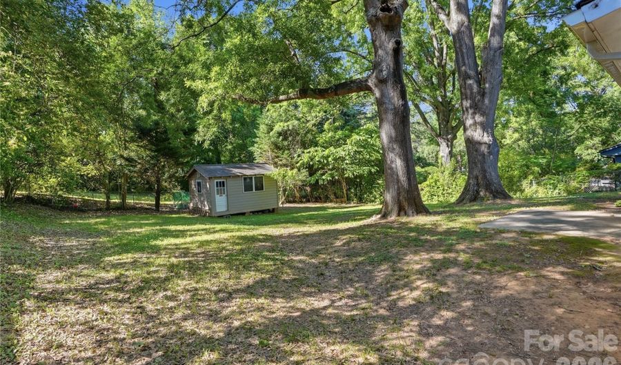 25 Ridenhour Ct SE, Concord, NC 28205 - 3 Beds, 2 Bath