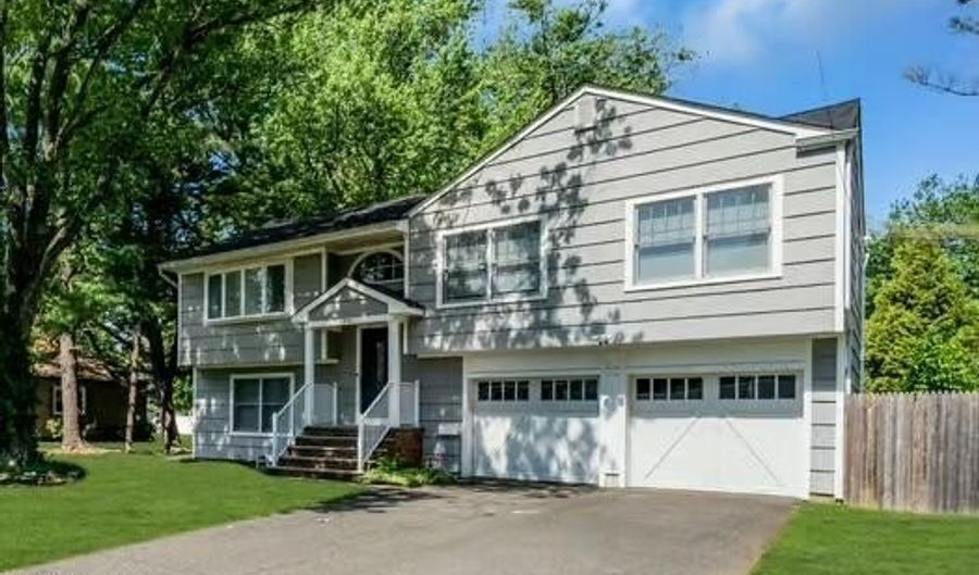 430 Church St, Belford, NJ 07718 - 4 Beds, 3 Bath