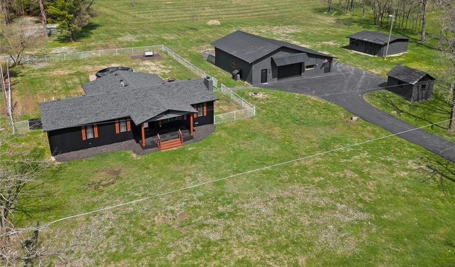 1420 W State Road 256, Austin, IN 47102 - 3 Beds, 3 Bath