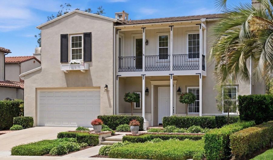 2904 Via Conquistador, Carlsbad, CA 92009 - 4 Beds, 4 Bath