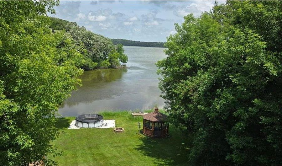 2502 S Shore Dr, Albert Lea, MN 56007 - 6 Beds, 4 Bath